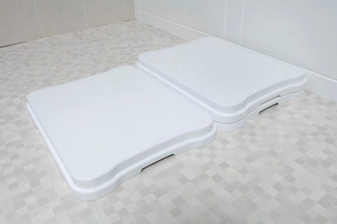 Nuvo™ Adjustable Bath Step